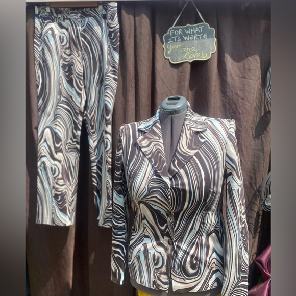 2-You Are Outstanding ❤️ Betty Barclay - Picture 3 of 17